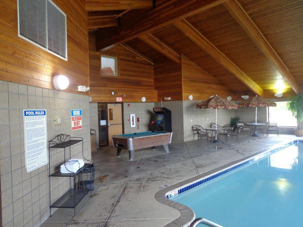 Rodeway Inn Hesston Exterior foto